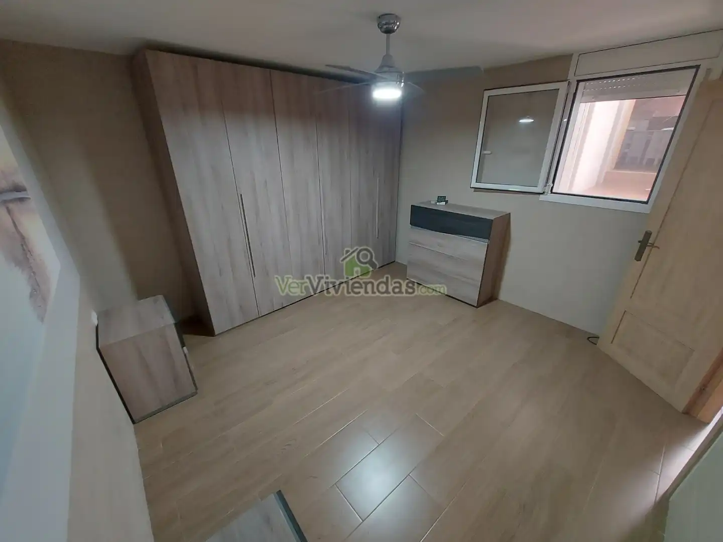 Habitación de Planta baja en venta en Castellar del Vallès con Terraza, Horno y Internet