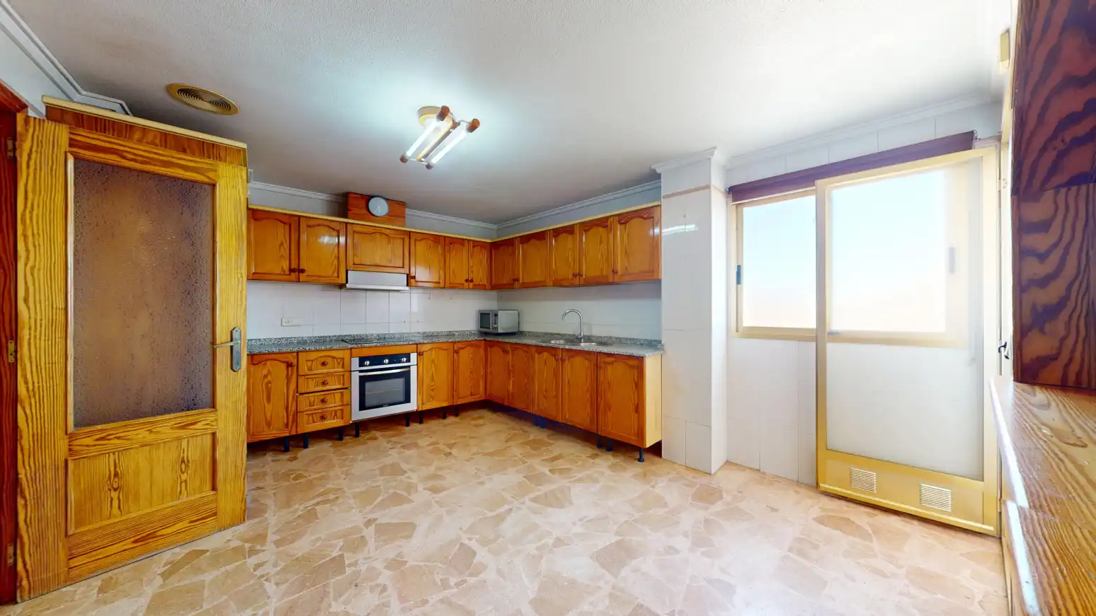 Cocina de Piso en venta en Crevillent con Balcón