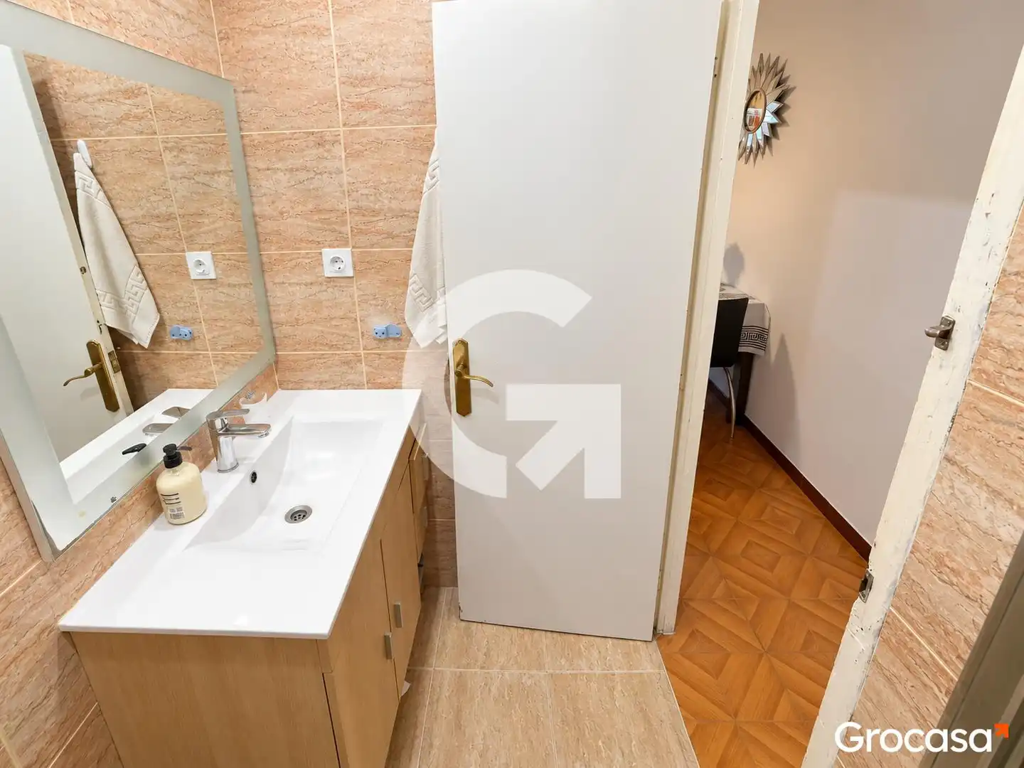 Piso con terraza en venta en CL OLOT, imagen 14
