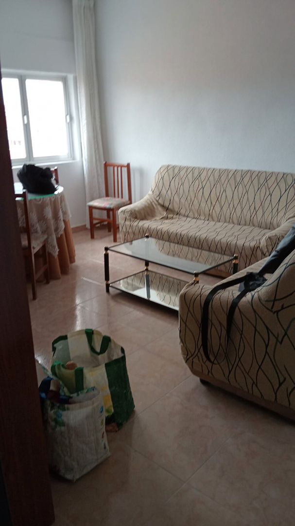 Sala d'estar de Pis en venda en Salamanca Capital amb Calefacció i Moblat