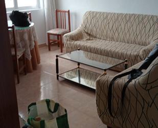 Living room of Flat for sale in Salamanca Capital  with Heating and Furnished