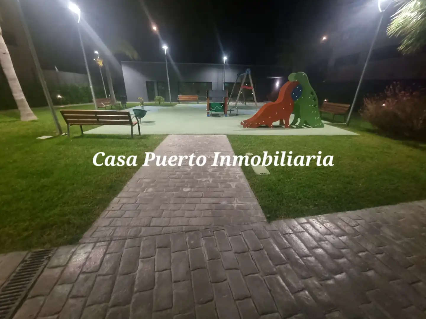 Vista exterior de Pis de lloguer en El Puerto de Santa María amb Aire condicionat, Calefacció i Jardí privat
