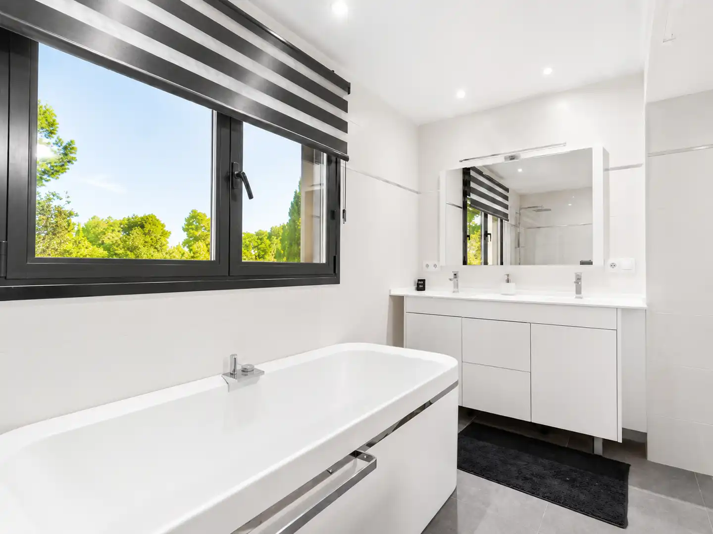 Bathroom of Houses for sale in Jávea / Xàbia  with Air Conditioner, Heating and Private garden