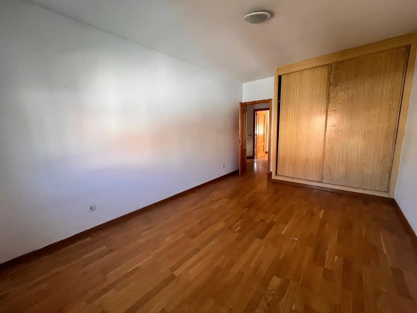 Dormitori de Apartament en venda en Olías del Rey amb Jardí privat