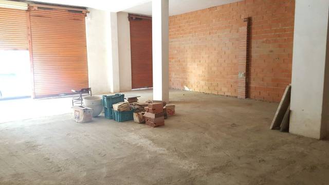 Local comercial en Alquiler en  PERIODISTA BADIA en Foios