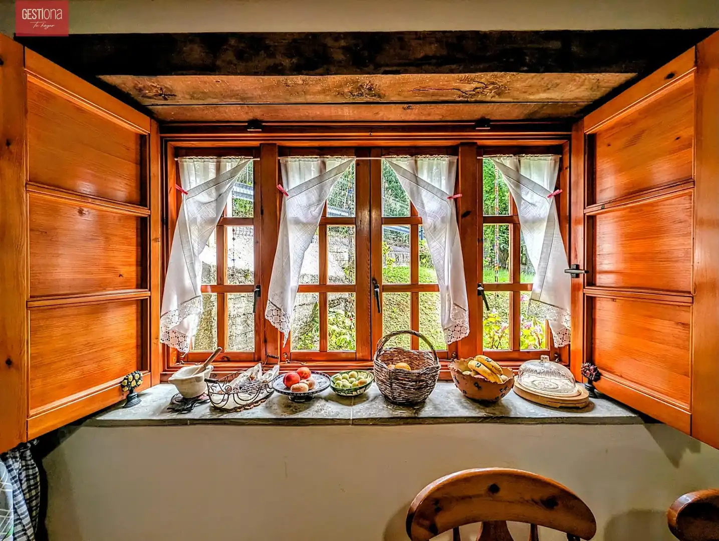 Cocina de Casa o chalet en venta en Escalante con Jardín privado y Balcón