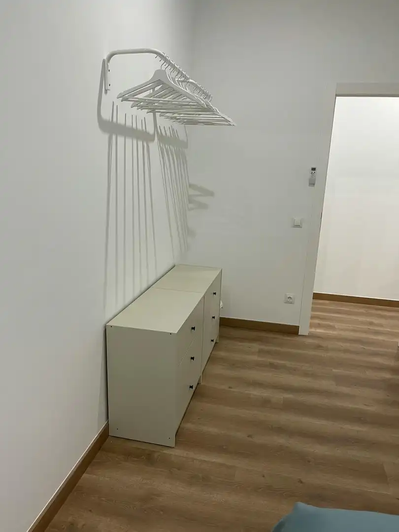 Habitación de Piso para compartir en Barcelona con Aire acondicionado, Calefacción y Amueblado