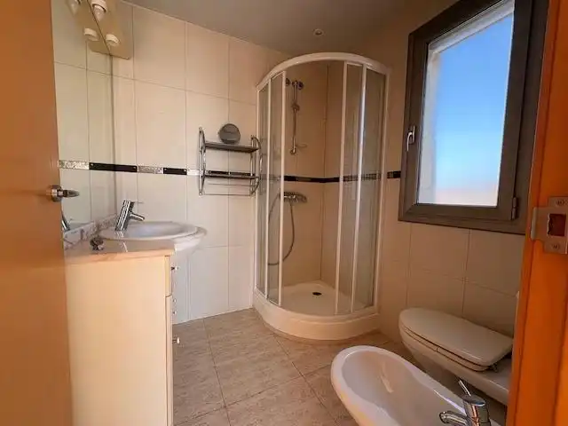 Baño de Ático en venta en Calafell con Aire acondicionado, Calefacción y Terraza