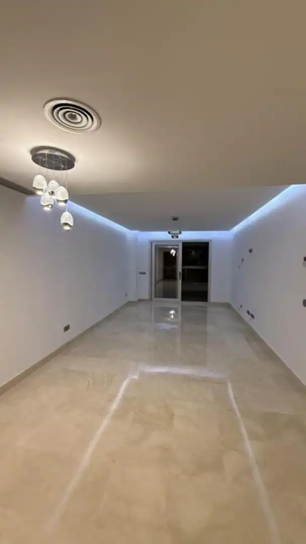 Apartamento con piscina en venta en San Pedro de Alcántara, imagen 3