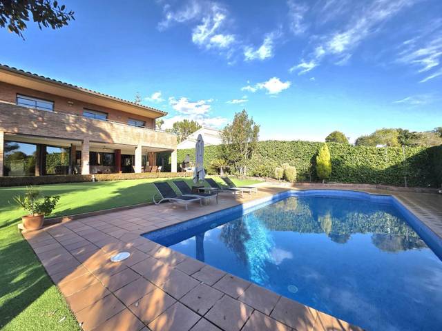 Casa-chalet en Venta en Teià
