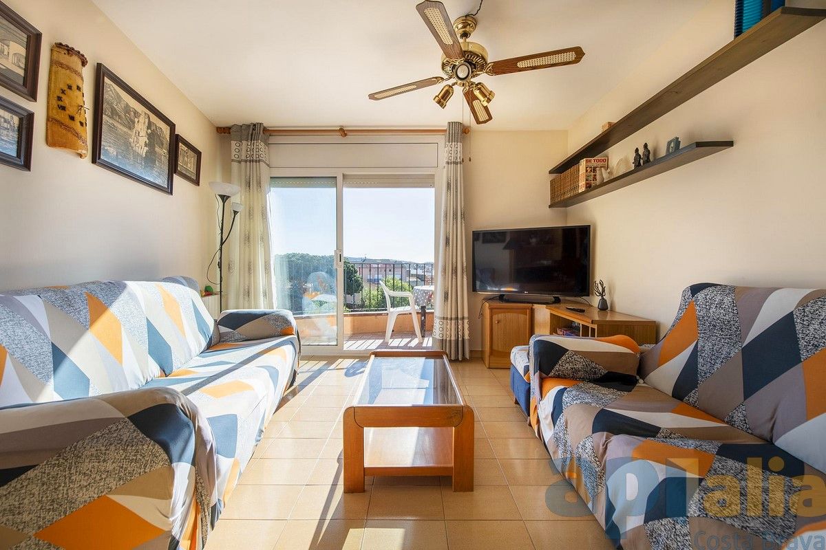 Living room of Flat for sale in Palafrugell  with Heating and Balcony