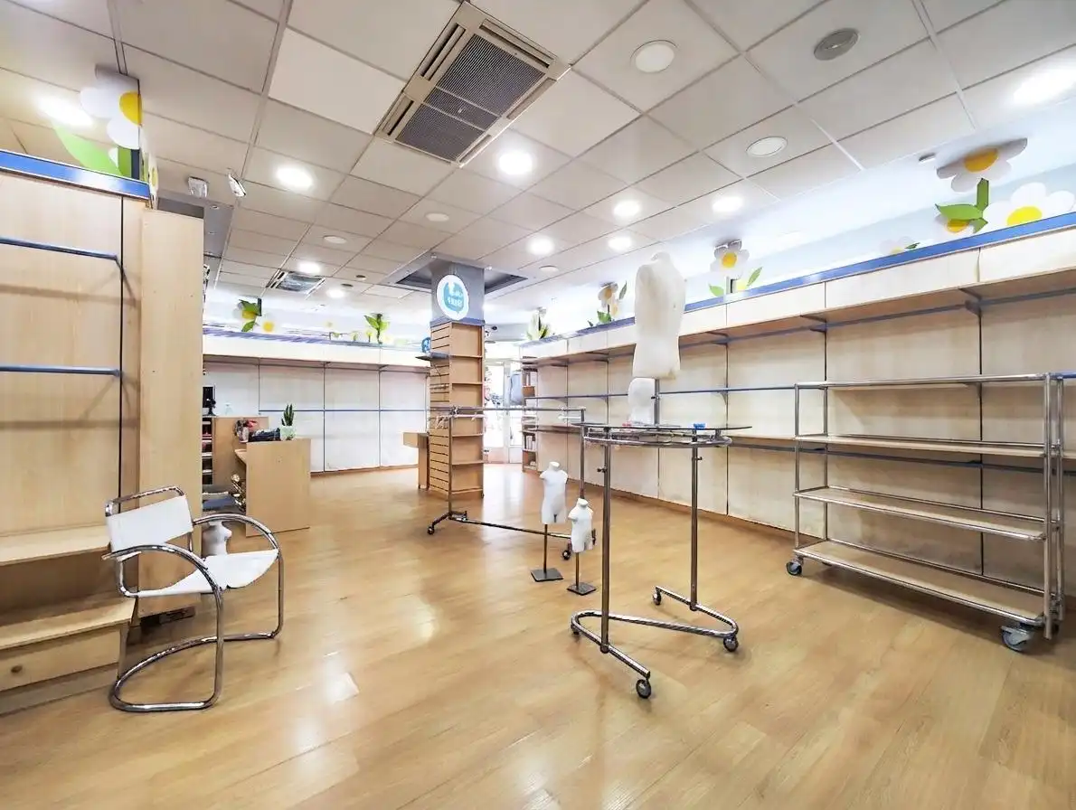 Commercial properties for rent in Puertollano  with Air Conditioner, Parquet flooring and Furnished