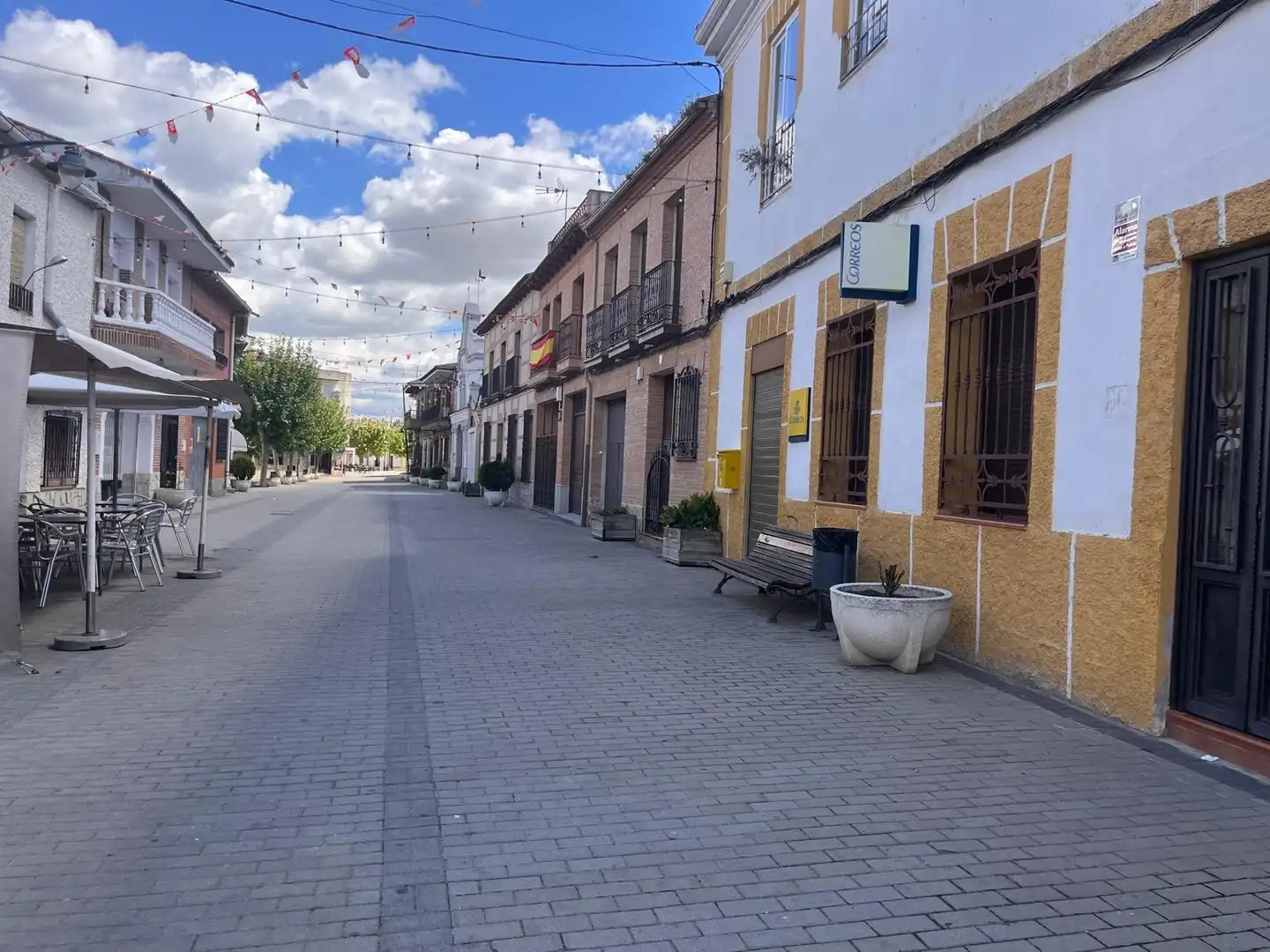 Vista exterior de Local en venda en Chozas de Canales