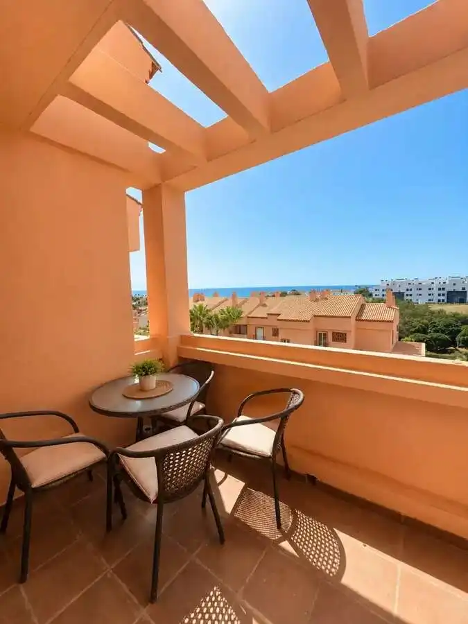 Piso con terraza en venta en El Faro de Calaburra - Chaparral