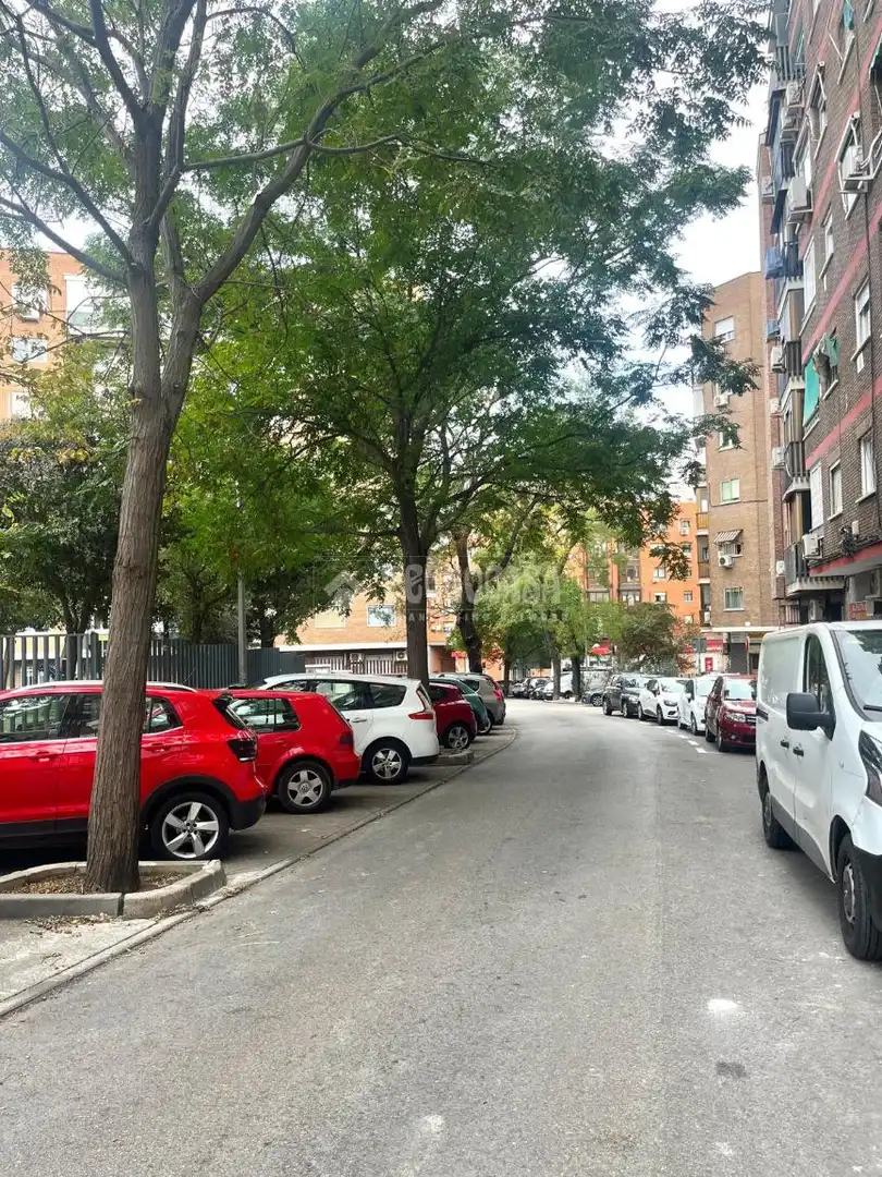 Exterior view of Flat for sale in Madrid  with Heating
