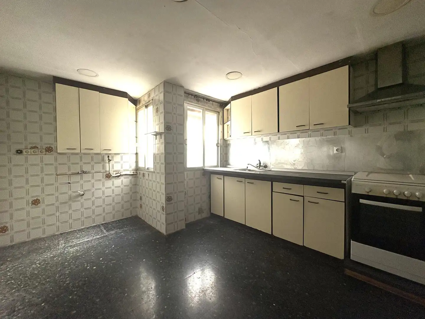 Küche von Wohnung zum Verkauf in Godella mit Klimaanlage und Balkon