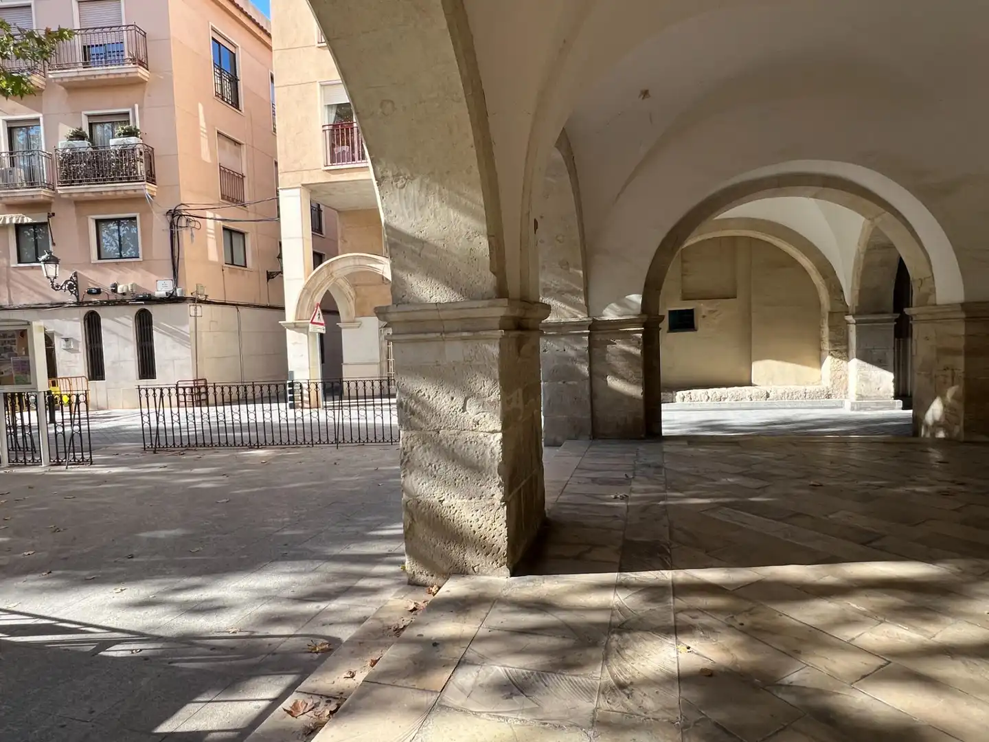 Piso de alquiler en Elche / Elx con Amueblado y Balcón