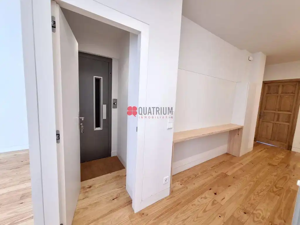 Piso de alquiler en Santiago de Compostela  con Calefacción