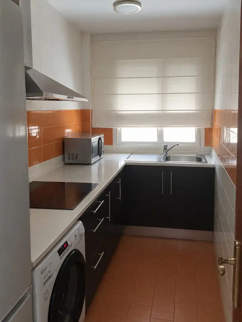 Küche von Wohnung zur Miete in Alcalá del Río mit Klimaanlage, Terrasse und Balkon