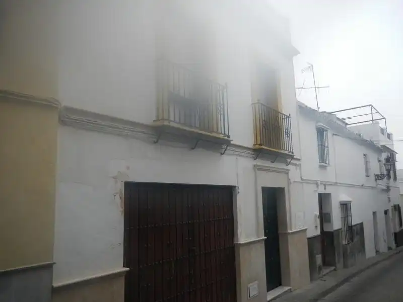 Casa adosada en venda a Marchena