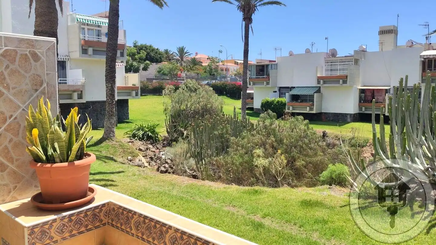 Vista exterior de Planta baja en venta en Arona