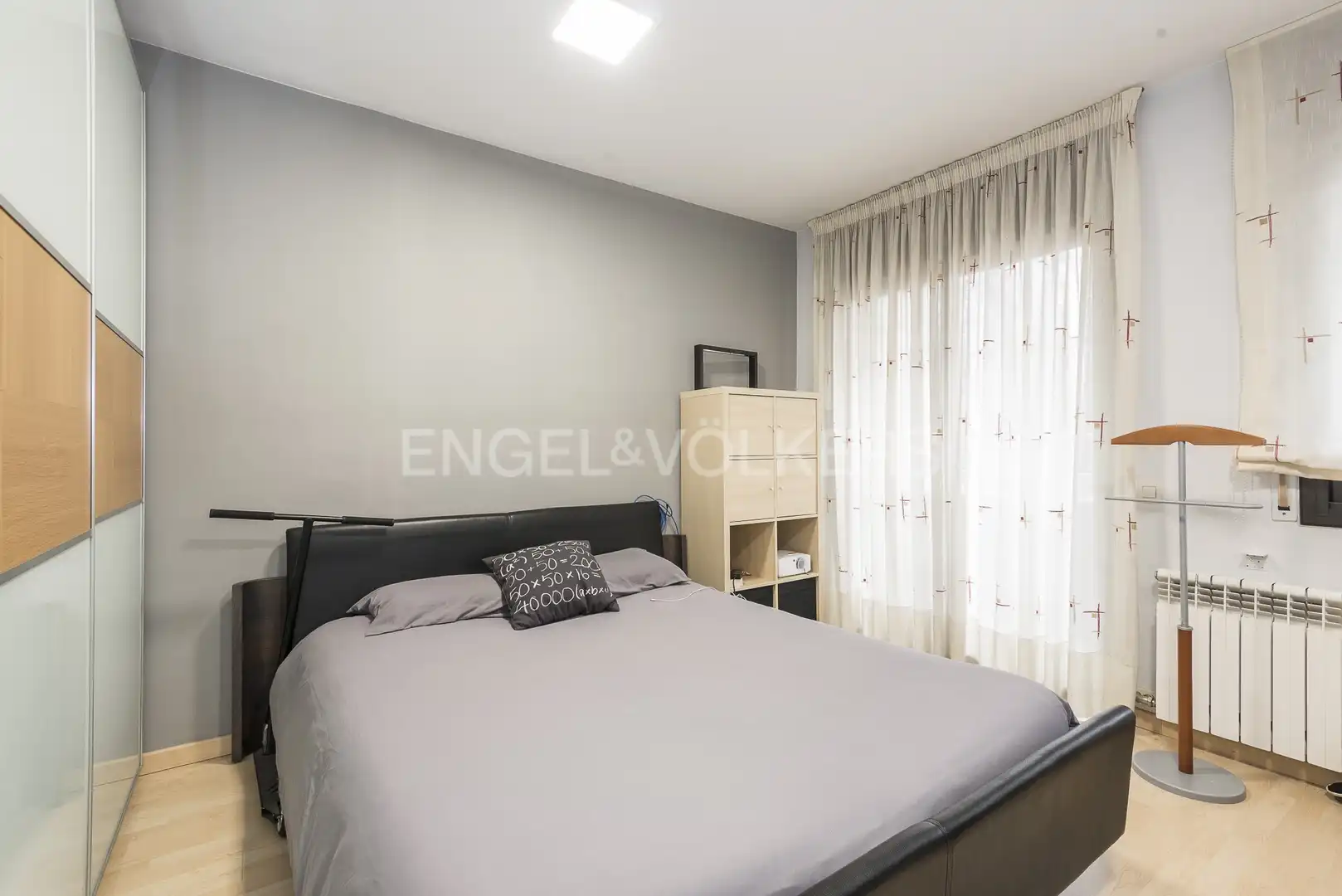 Bedroom of Flat for sale in Vilanova i la Geltrú  with Air Conditioner, Heating and Private garden