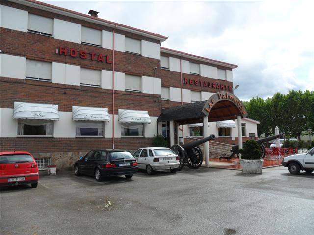 Casa adosada en Venta en Carracedelo