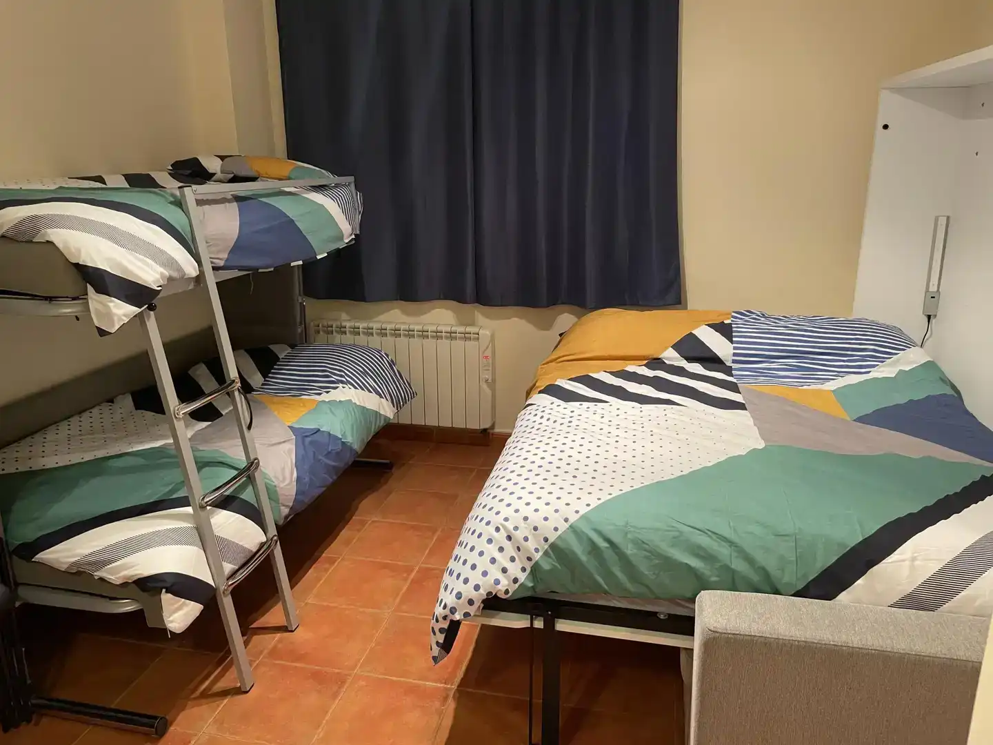 Schlafzimmer von Wohnungen zur Miete in Sierra Nevada mit Möbliert