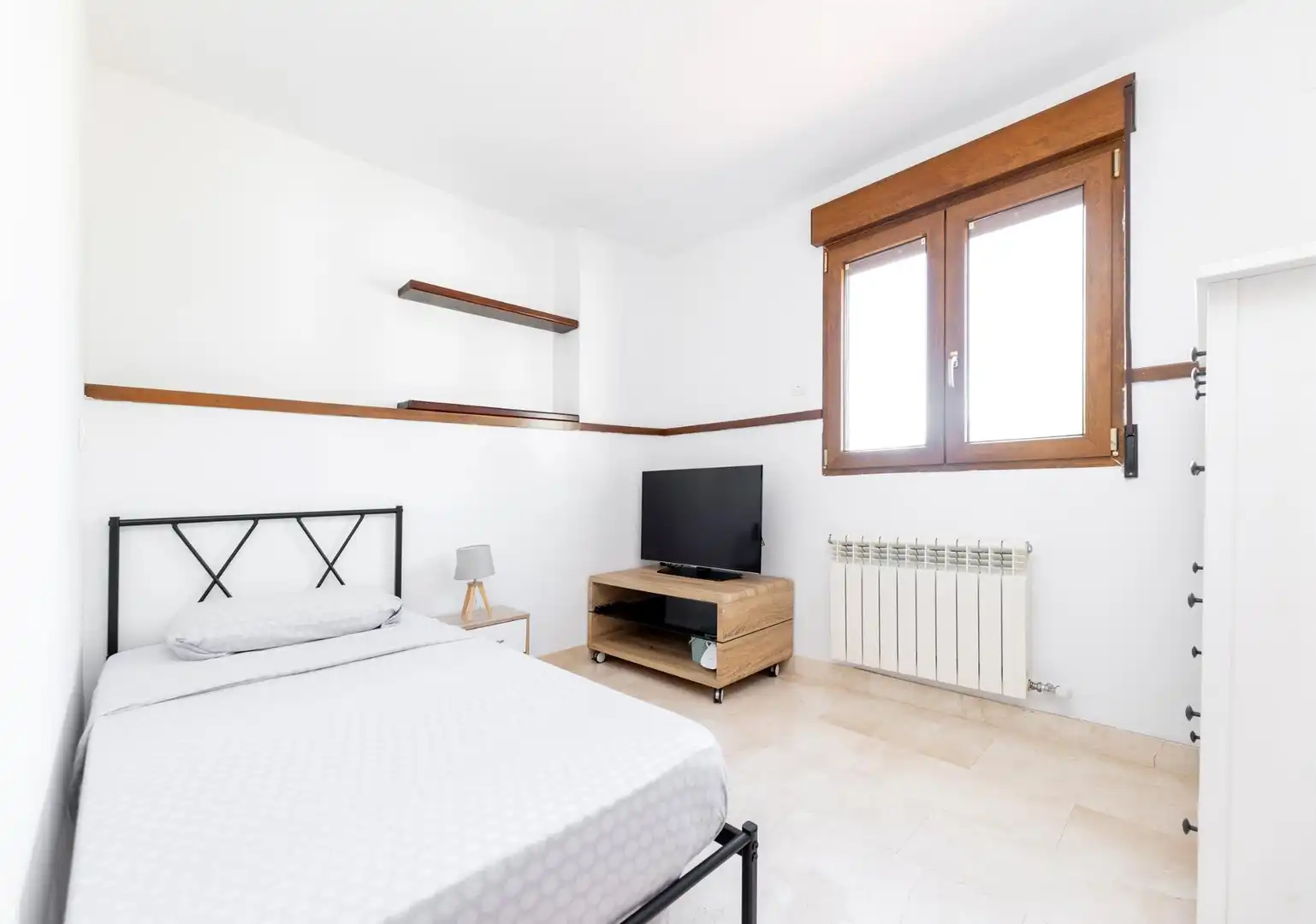 Schlafzimmer von Haus oder Chalet zum Verkauf in Albolote mit Klimaanlage, Heizung und Privatgarten