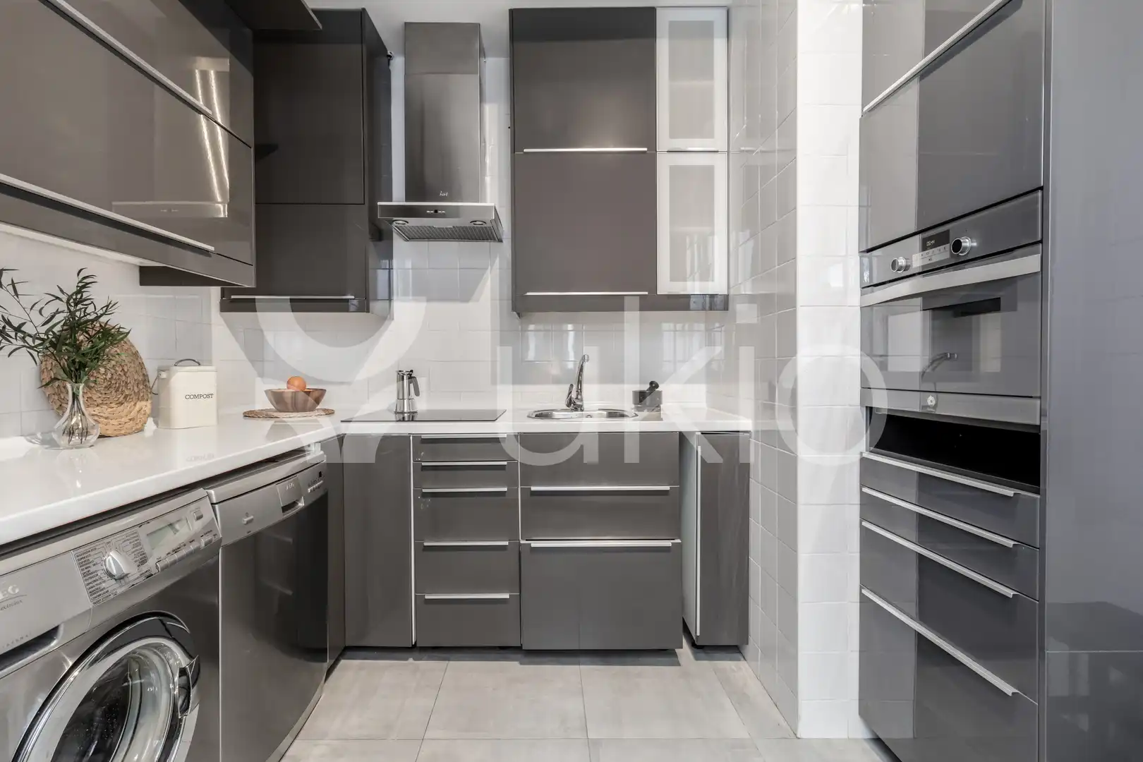 Cocina de Apartamento de alquiler en Madrid con Aire acondicionado, Calefacción y Amueblado