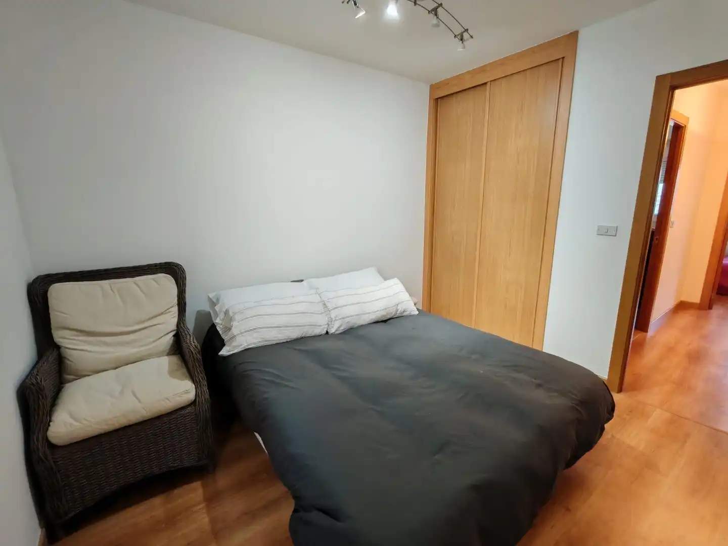 Habitación de Piso en venta en Vigo  con Trastero