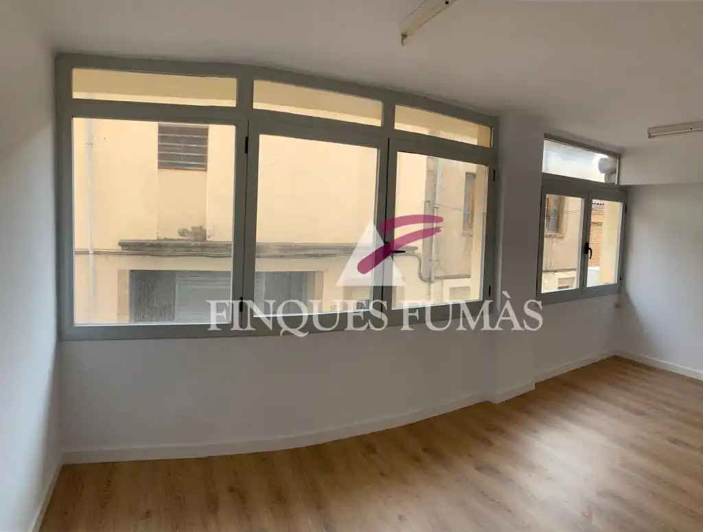 Local comercial en alquiler en Tàrrega