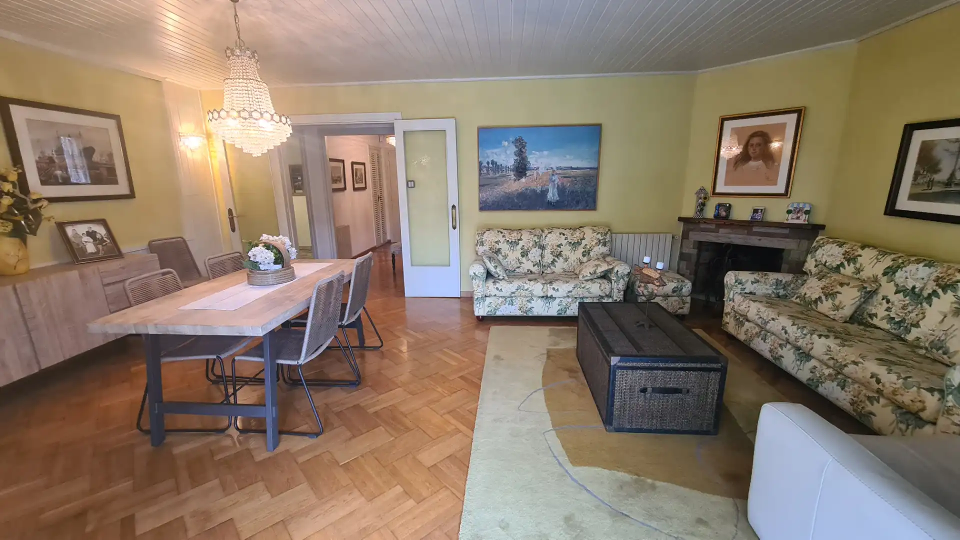 Wohnzimmer von Wohnung zum Verkauf in Barcelona mit Heizung, Privatgarten und Parkett