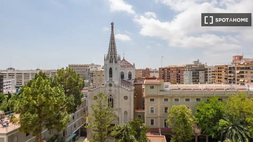 Appartamento con terrazza in affitto a Extramurs, imagen 13