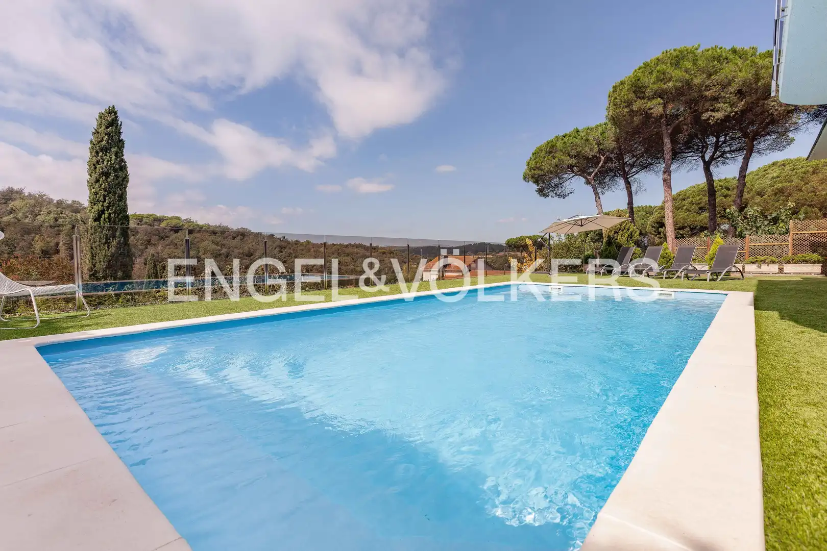 Piscina de Casa o chalet de alquiler en Llinars del Vallès con Aire acondicionado, Calefacción y Jardín privado