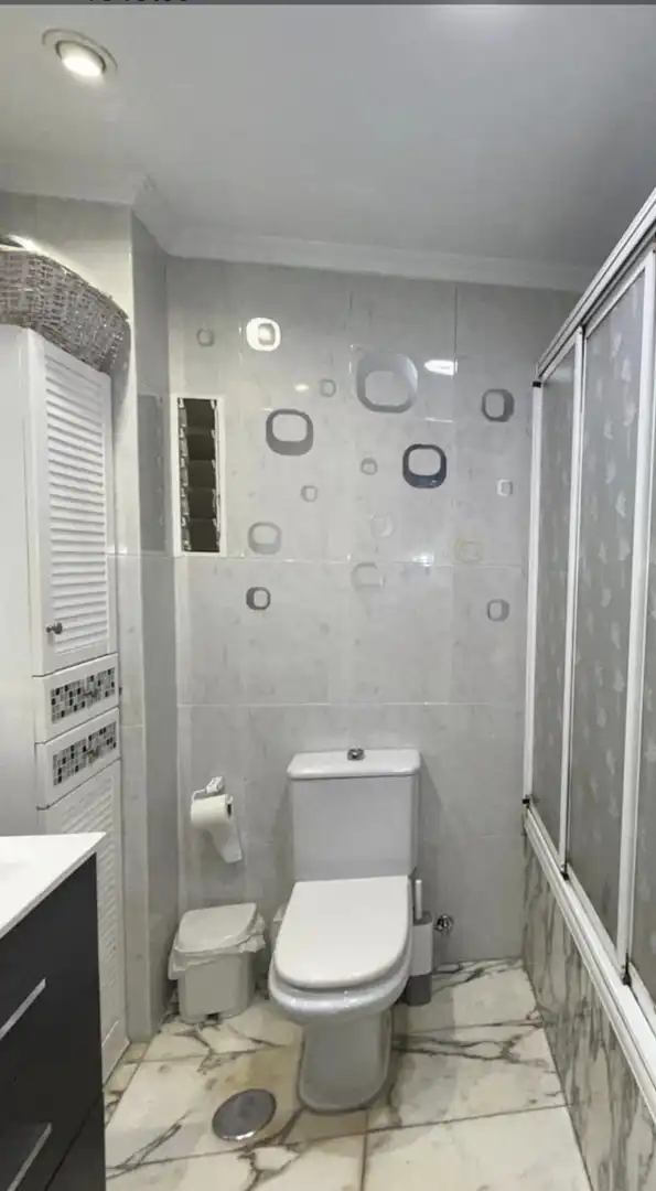 Baño de Piso en venta en Cádiz con Aire acondicionado