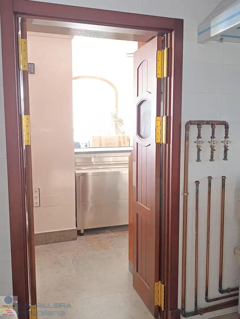 Cocina de Local en venta en San Fernando con Aire acondicionado