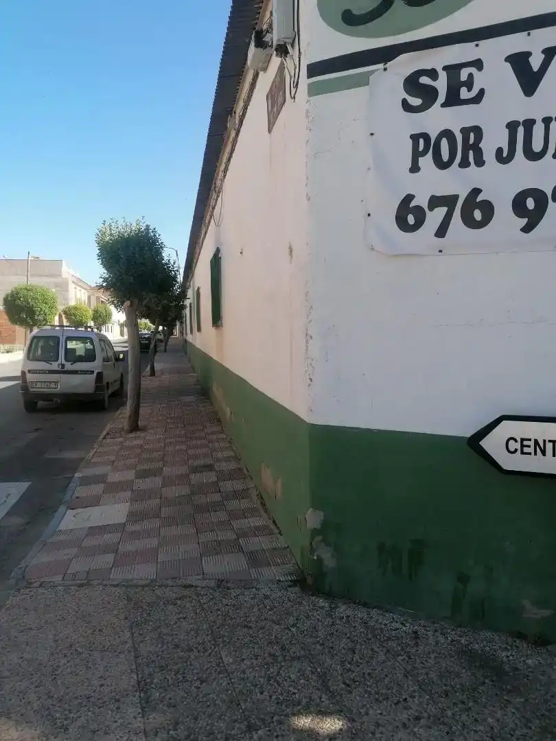 Außenansicht von Fabrikhallen zur Miete in Carrión de Calatrava, Ciudad Real