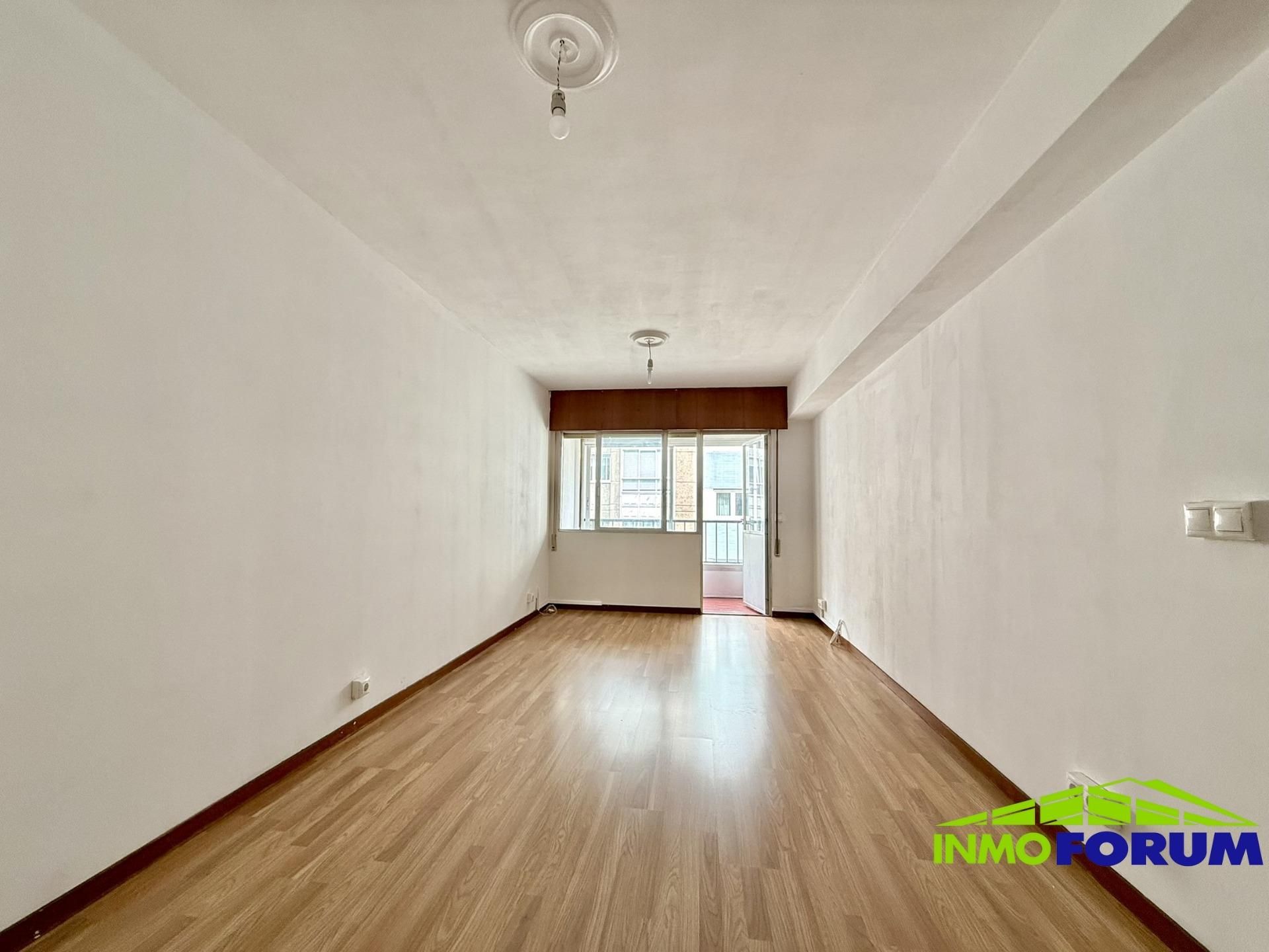Living room of Flat for sale in A Coruña Capital   with Terrace and Balcony