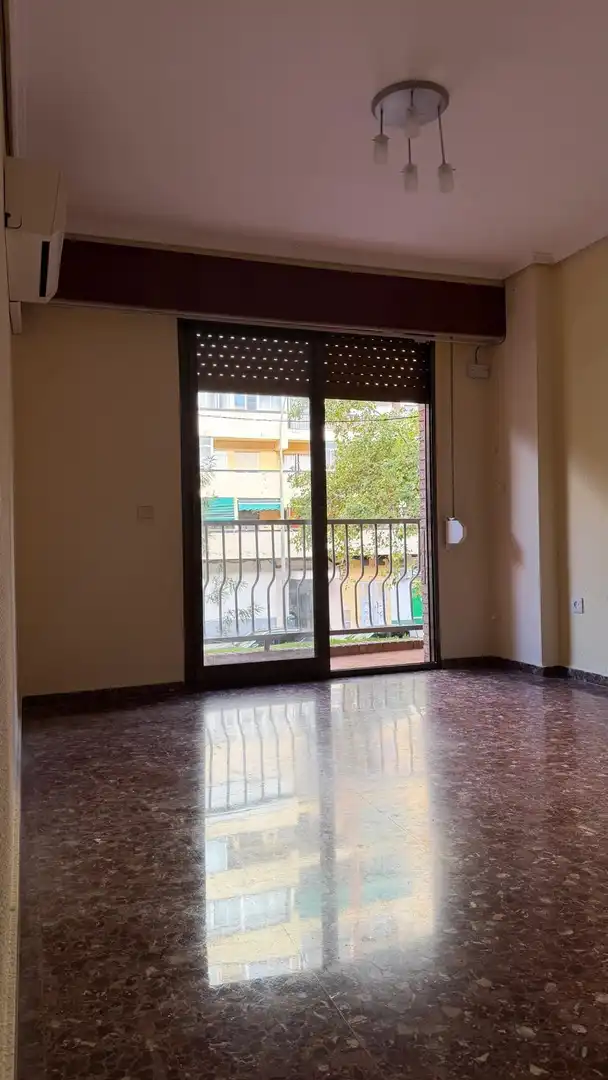 Pis amb ascensor en venda a Calle POETA SERRANO CLAVERO, imagen 10