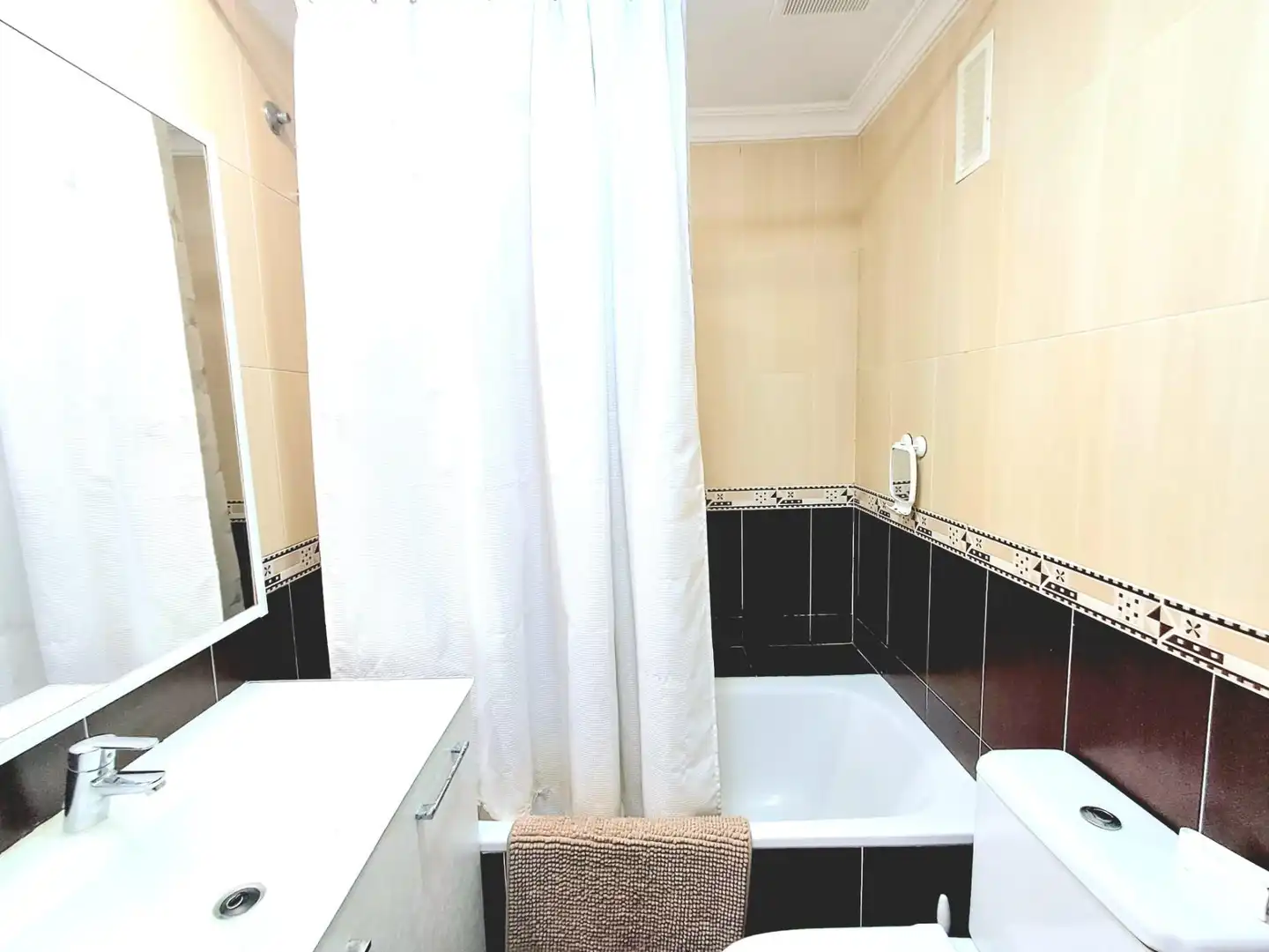 Bathroom of Flat for sale in Águilas  with Air Conditioner, Heating and Terrace