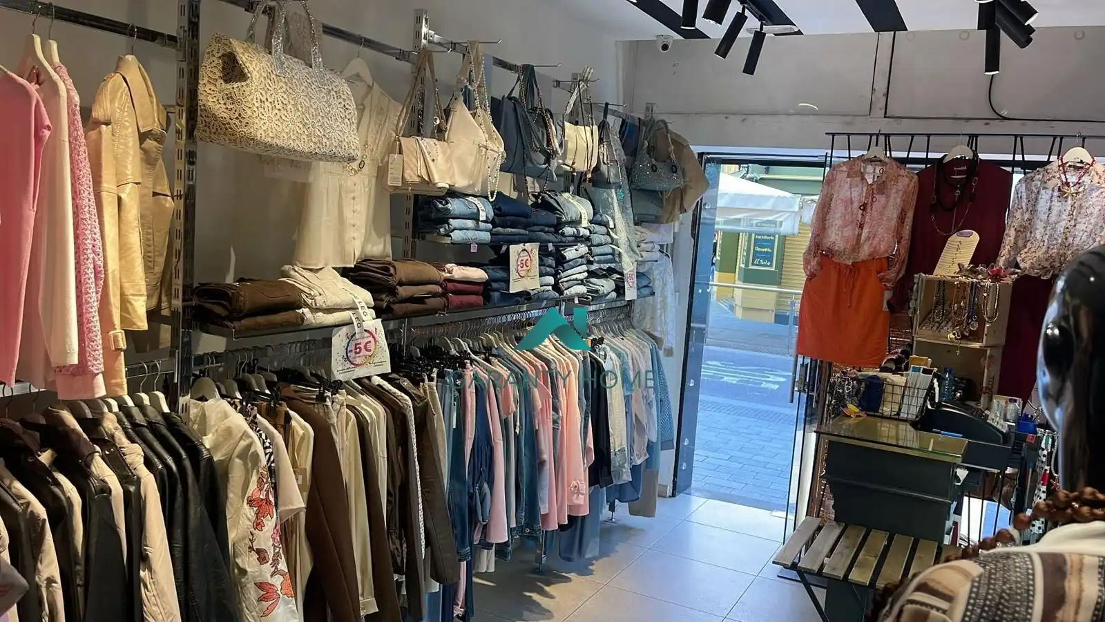 Local comercial en traspaso en Centre
