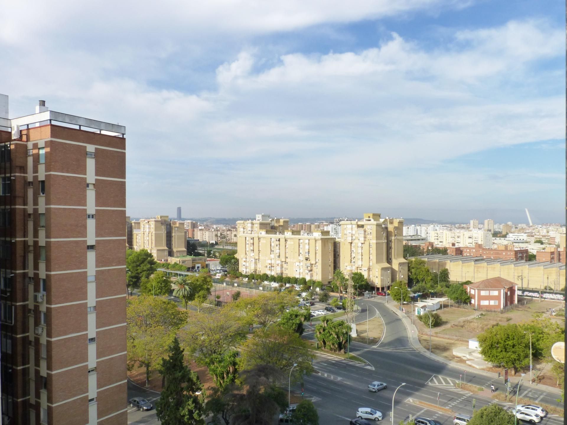 Exterior view of Flat for sale in  Sevilla Capital  with Terrace