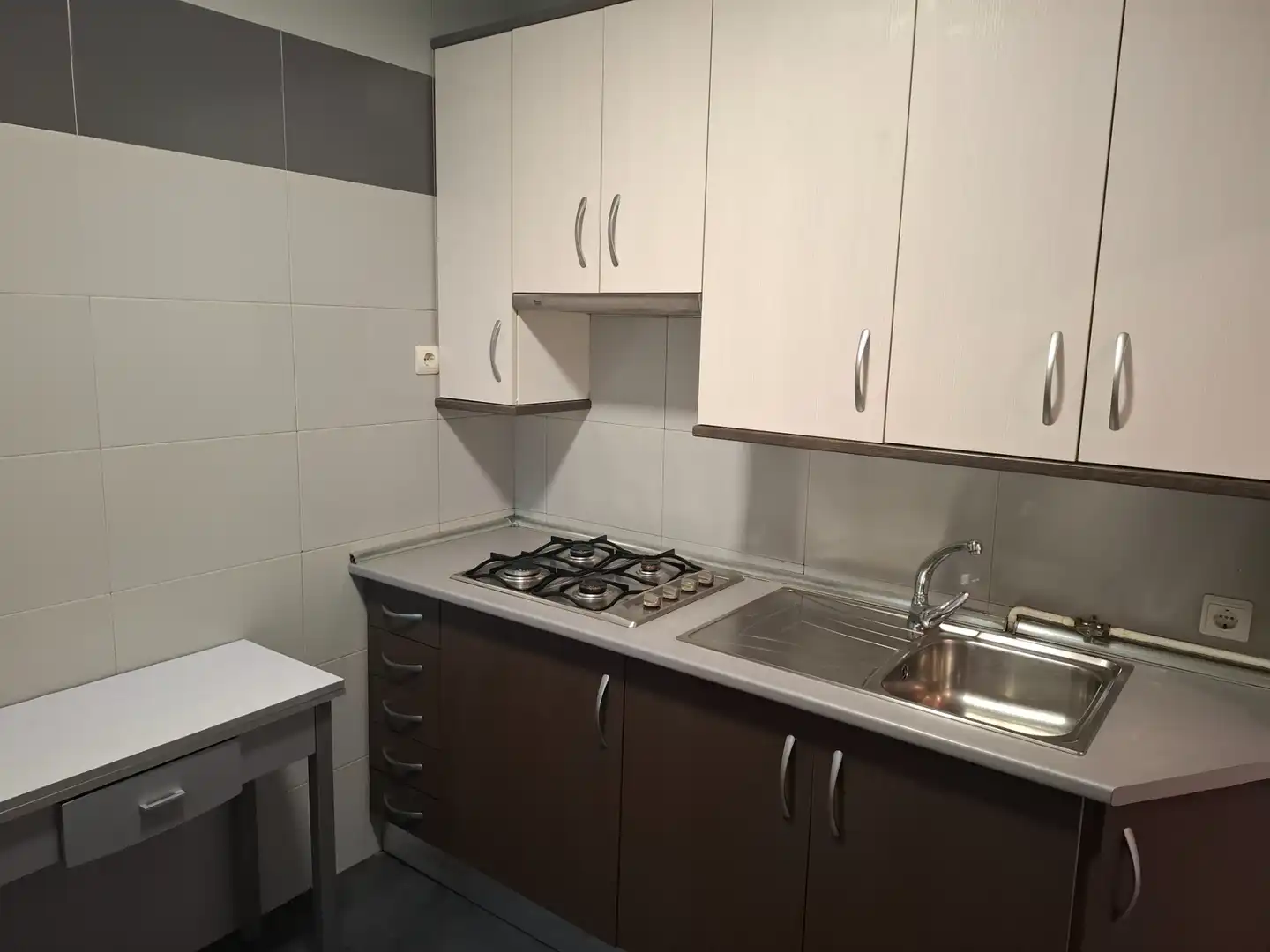Cocina de Piso en venta en El Torreón - Los Ángeles - El Pilar