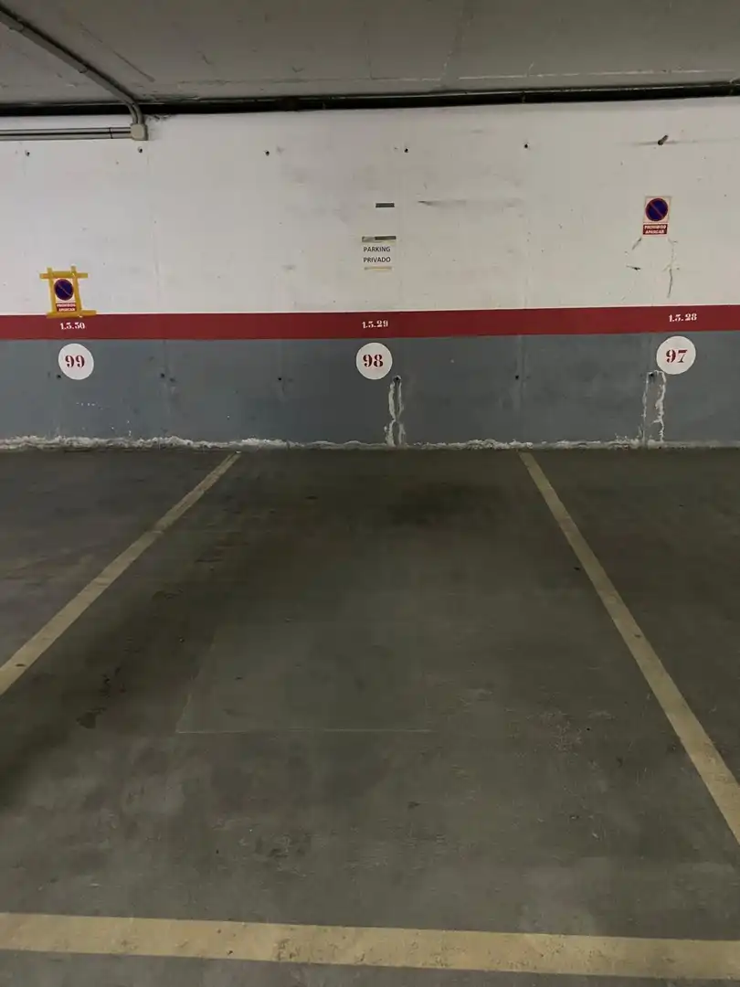 Parkplatz von Dachboden zum Verkauf in Benalmádena mit Klimaanlage, Heizung und Terrasse