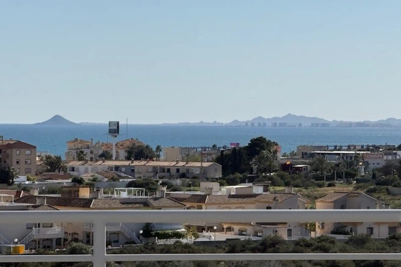 Vista exterior de Ático en venta en Orihuela con Aire acondicionado, Calefacción y Jardín privado