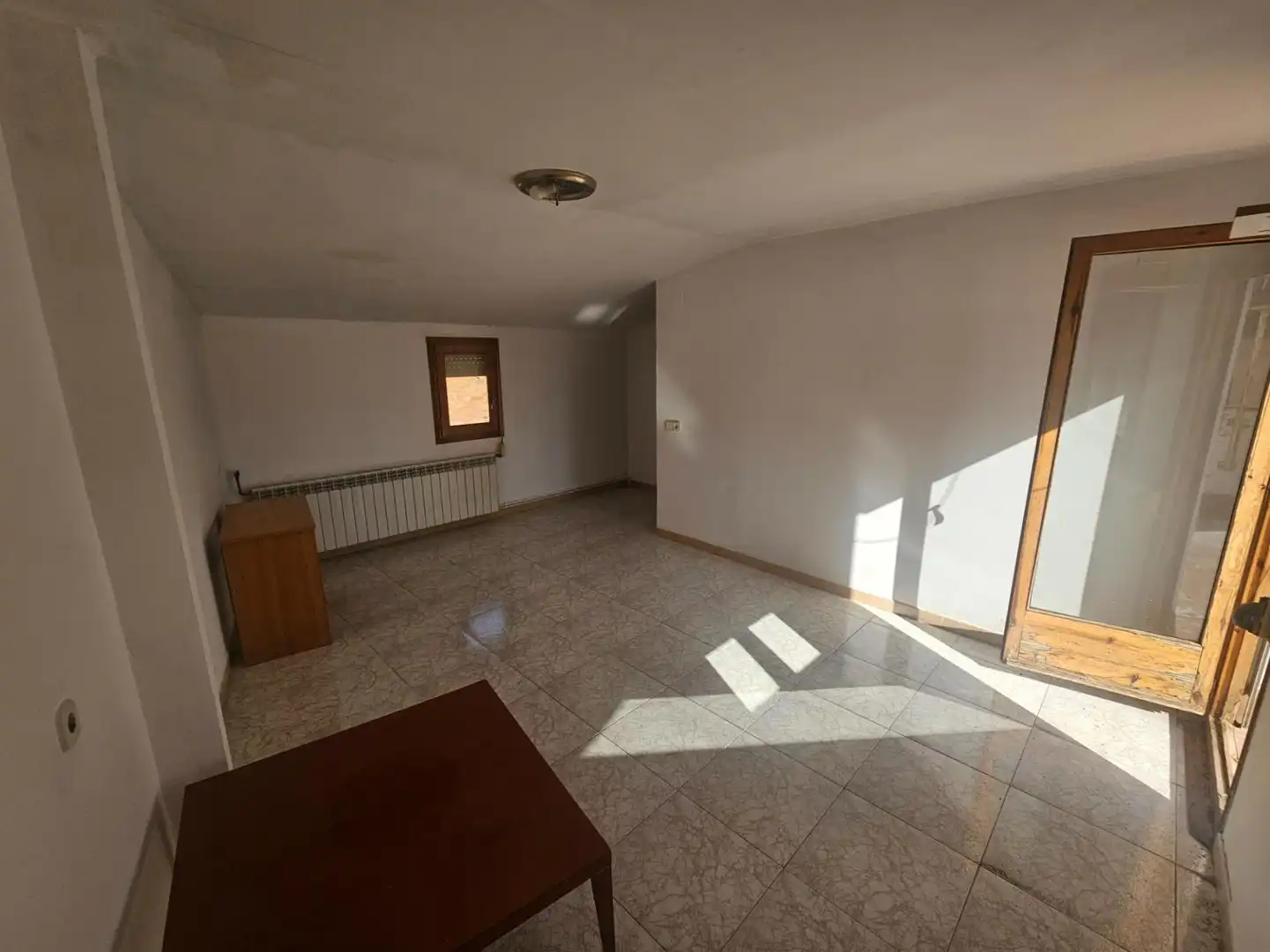 Casa adosada en venda en Alguaire, Lleida