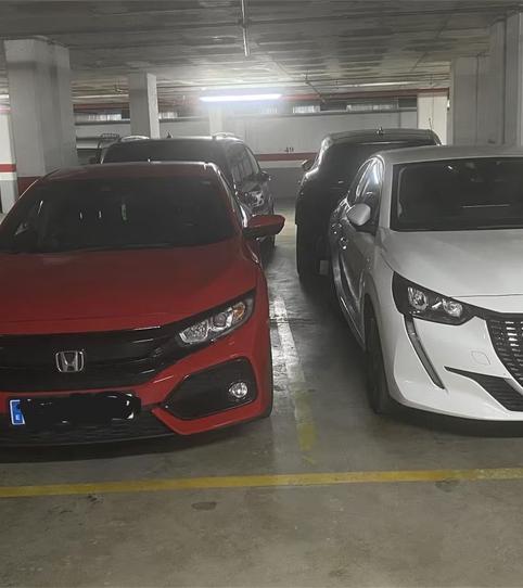 Foto 2 de Garatge de lloguer a Carrer de Les Llevadores, 9, Riera Seca, Barcelona