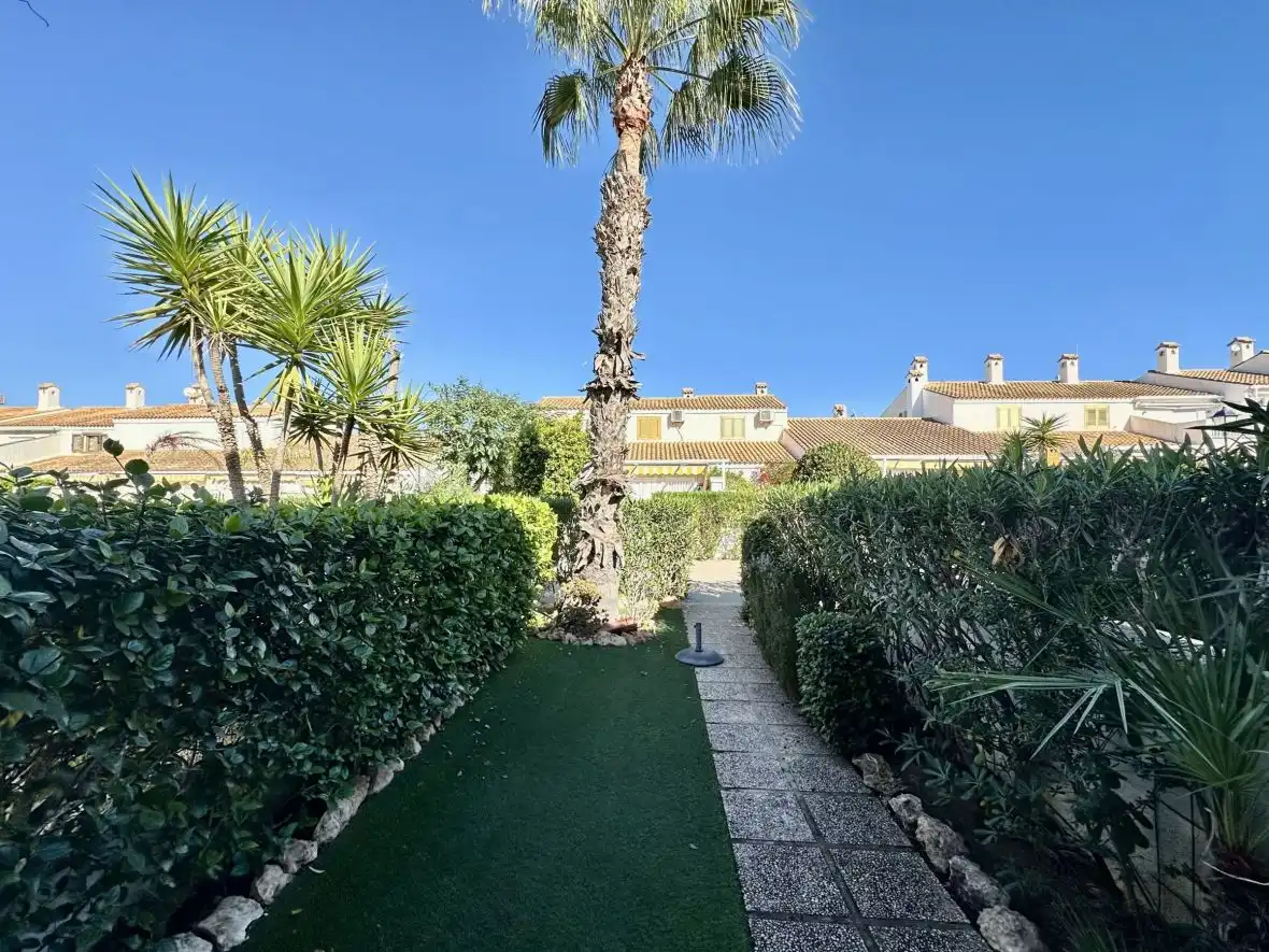 Bungalow amb piscina en venda a Avenida de Escandinavia, imagen 16