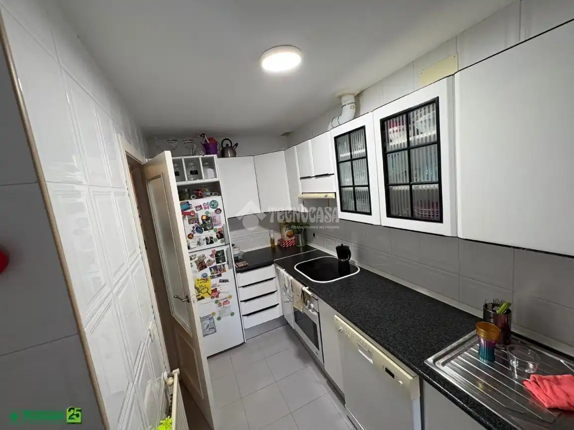 Casa adosada en venta en C. las Viñas, Miguelturra